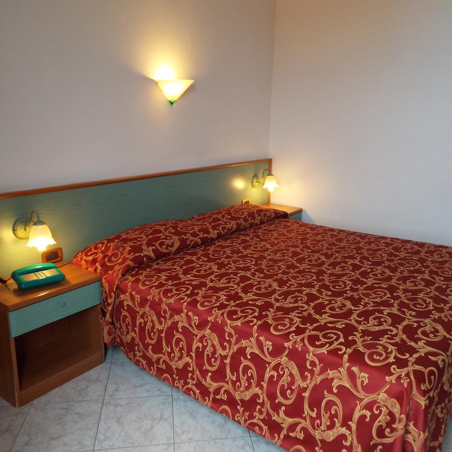 Hotel Ideale Varazze Exterior photo