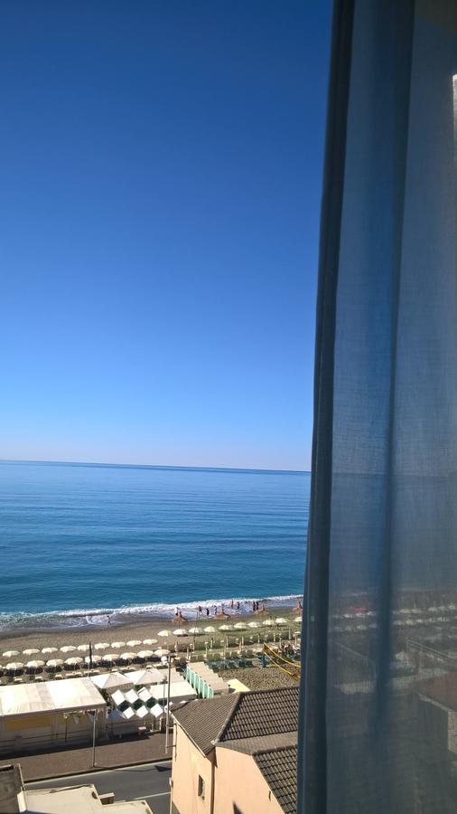 Hotel Ideale Varazze Exterior photo